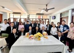 สืบสานสงกรานต์ไทย! สมาคมพ่อตัวอย่างฯ จัดพิธีสรงน้ำพระ รดน้ำขอพรผู้ใหญ่ เสริมสิริมงคล พร้อมเดินหน้าจัดงานใหญ่ 5 ธ.ค.นี้